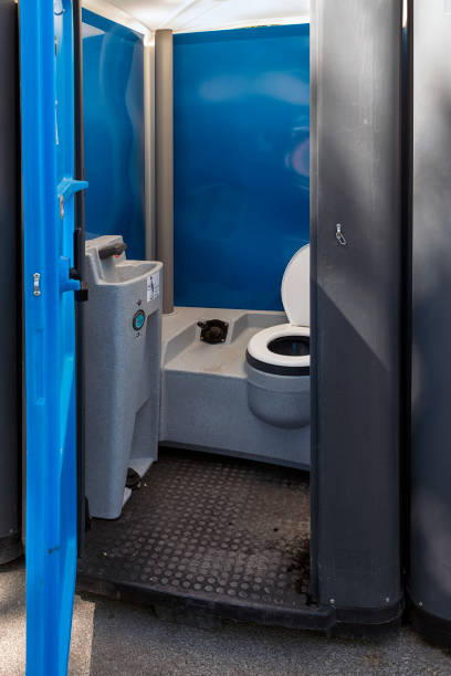 Portable Toilet Options We Offer in Leon, IA